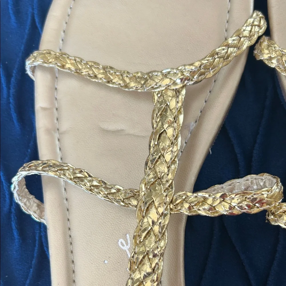 NWOT Elegant Gold Strappy Sandals - Picture 5 of 9